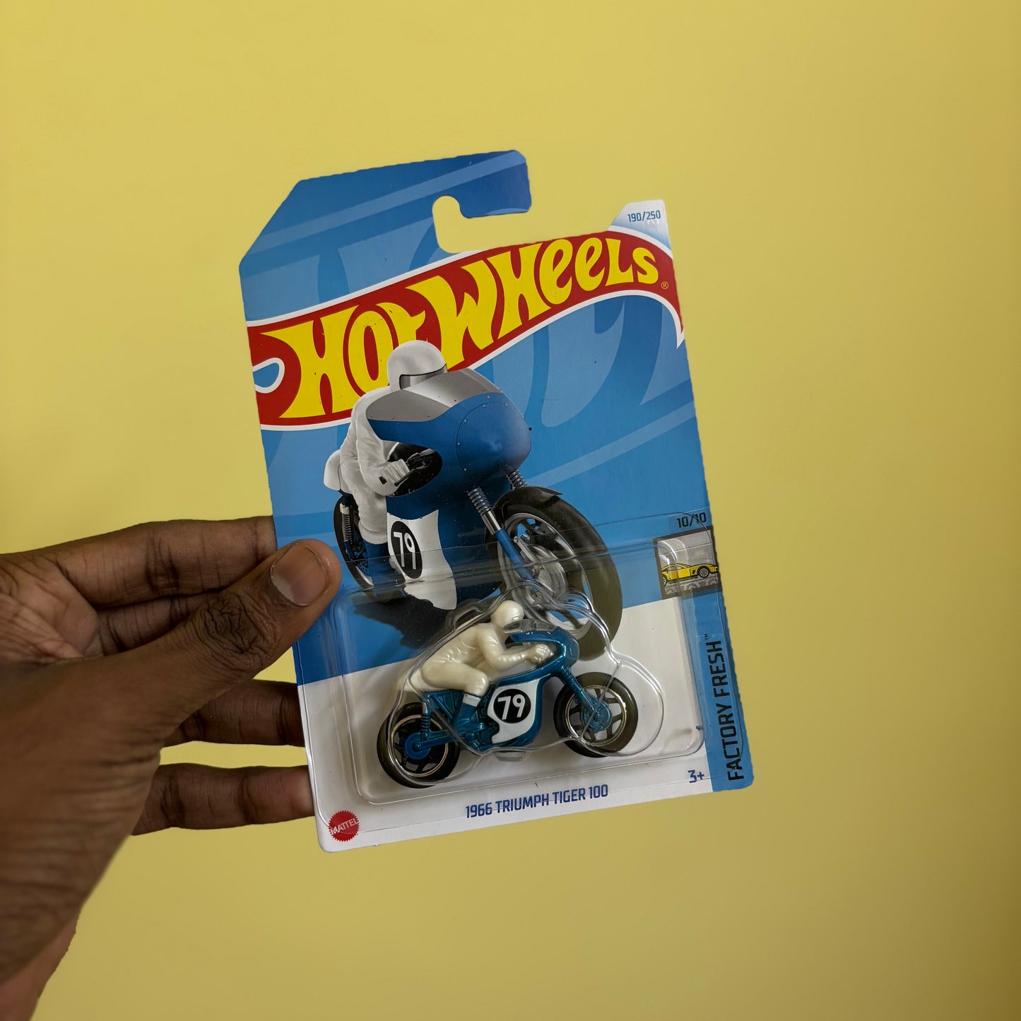 Hot Wheels - 1996 TRIUMPH TIGER 100