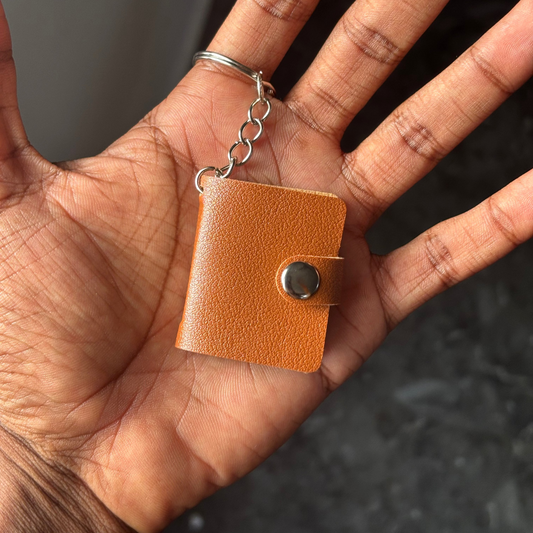 Customized Mini Photo Album Keychain - 16 Photos ( Leather )